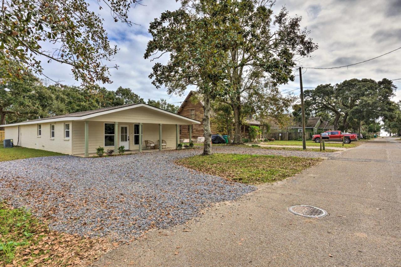 Spacious Gulfport Home With Yard 1 Mi To Beach Exteriör bild