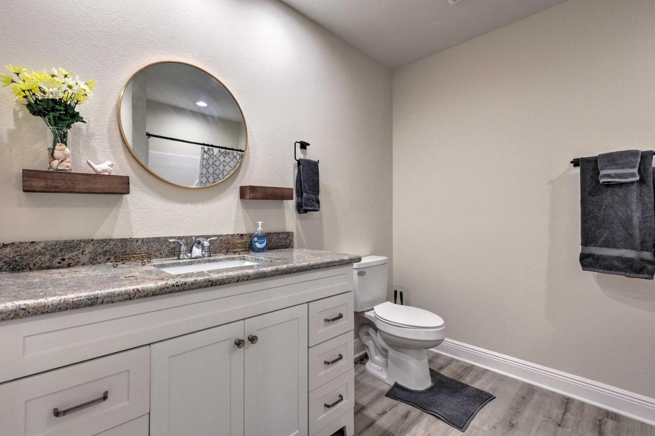 Spacious Gulfport Home With Yard 1 Mi To Beach Exteriör bild